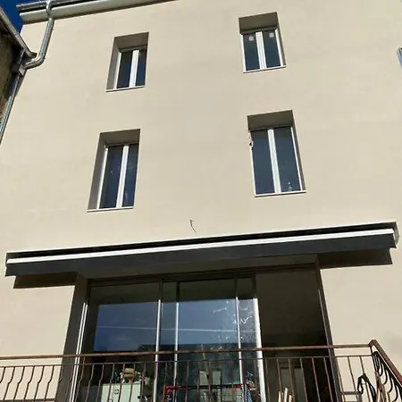 La Maison Familiale * ディジョン