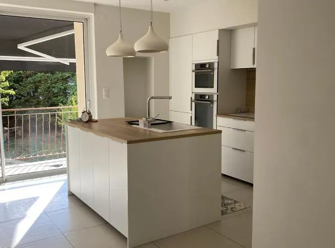 La Maison Familiale *